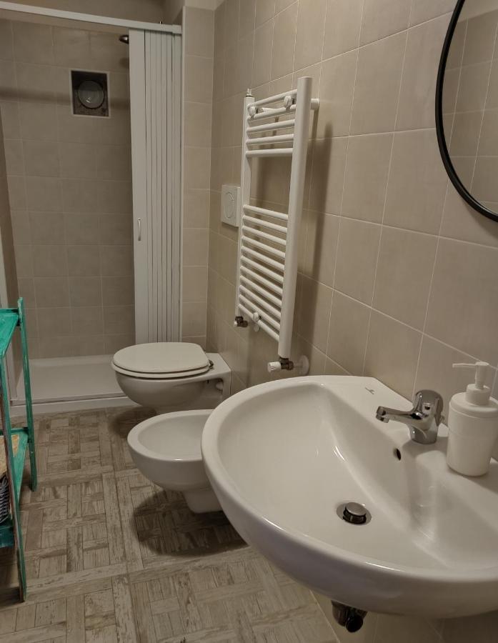 콘베르사노 Dimora Delle Badesse B&B 외부 사진